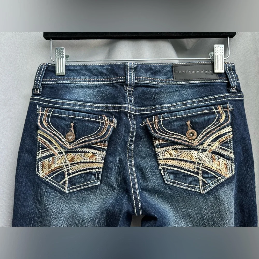 Rue 21 TwentyOne Black Size Curvy 3/4 Regular Low Rise Slim Boot - Picture 5 of 11